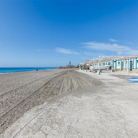 A&n Costa Del Sol Beachside Haven